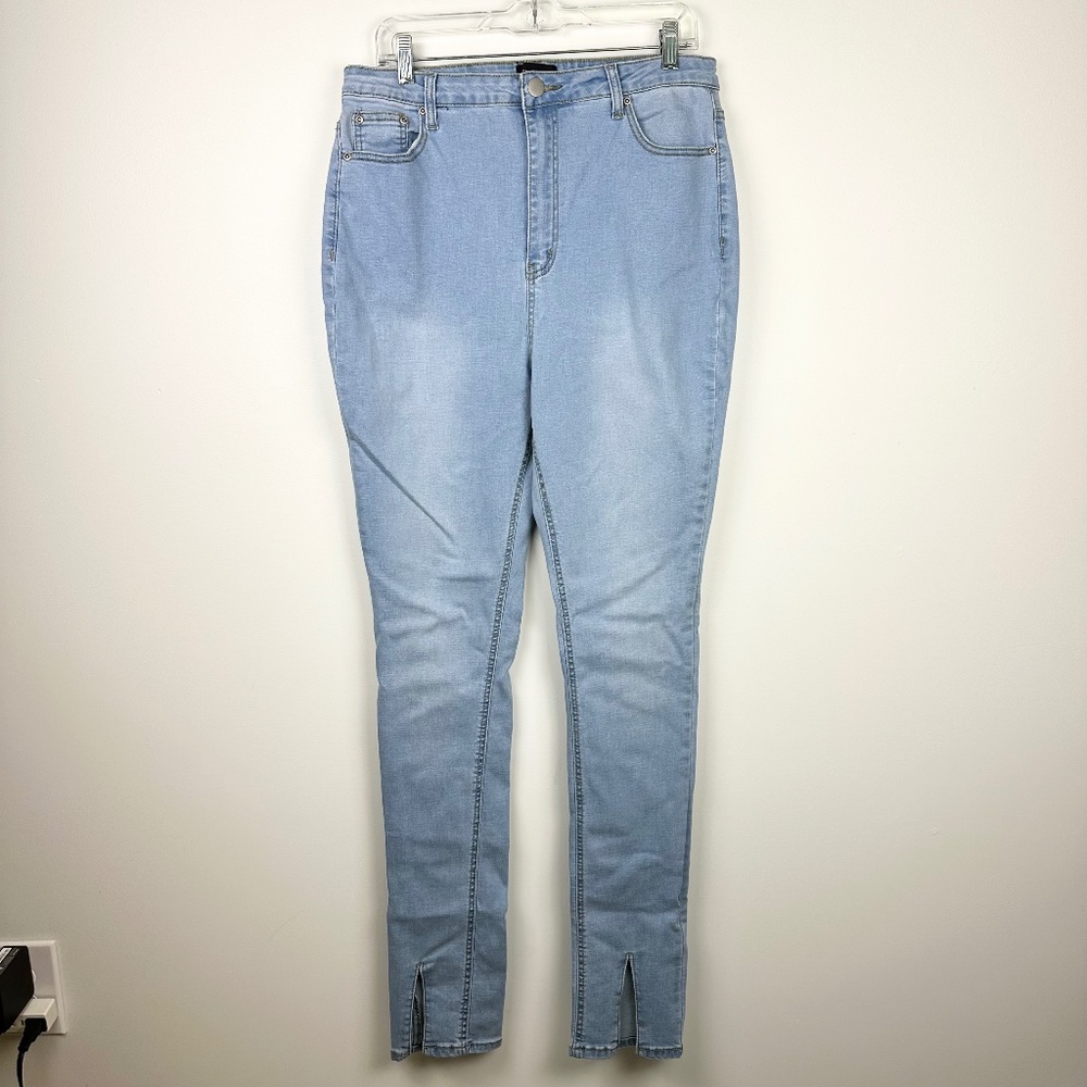 PrettyLittleThing High Rise Skinny Light Wash Split Ankle Hem Stretch Jeans 18